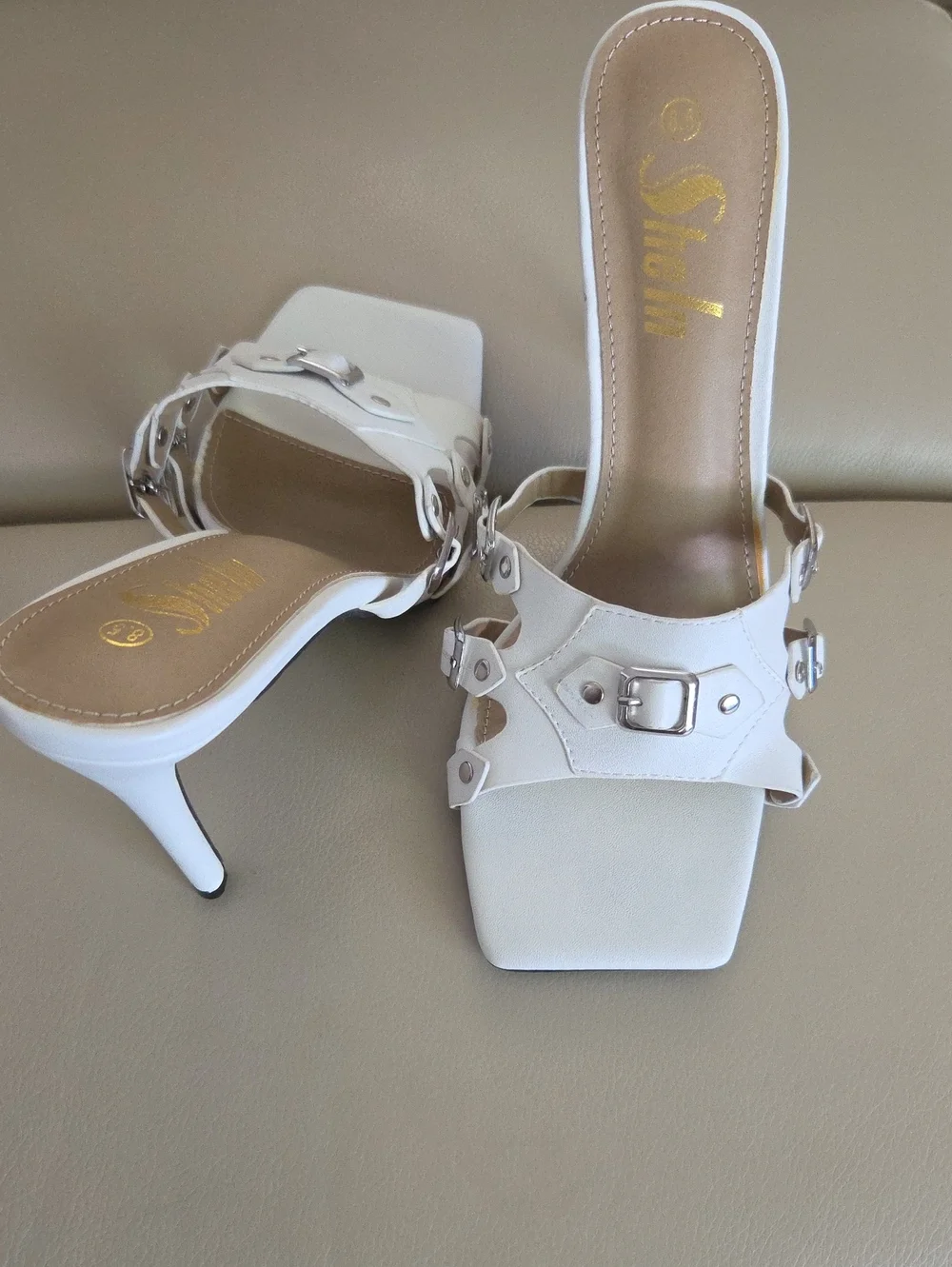 SHEIN White Stiletto Heel Sandals w/ Buckle Detail Size 8.5